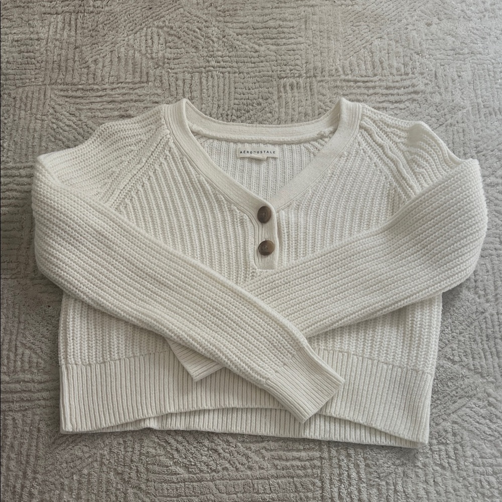 Juniors/Women’s Cream V-Neck Aeropostale Cropped Sweater